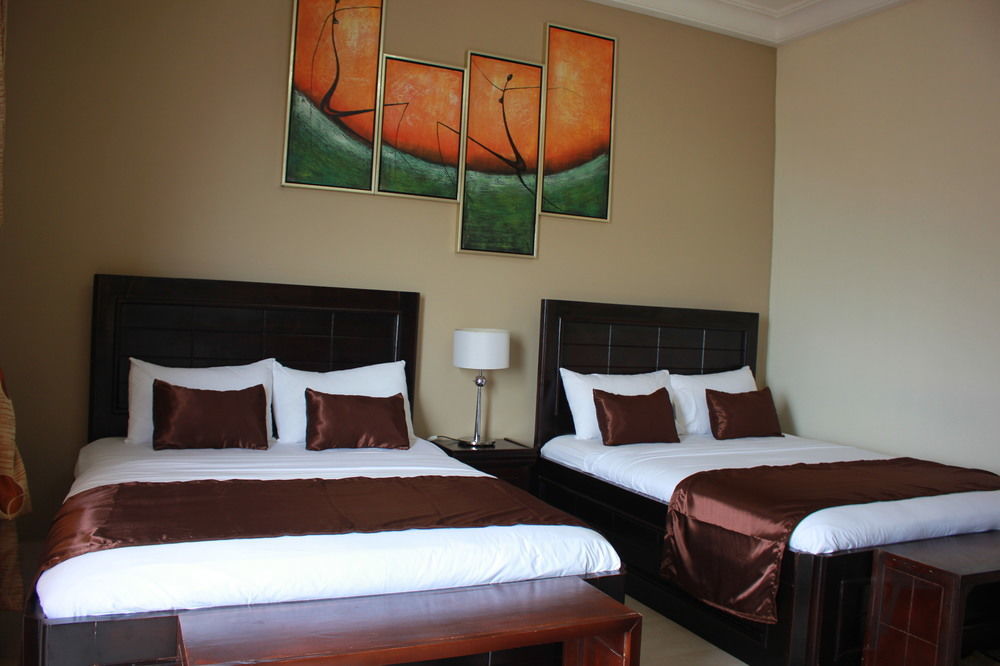 Palm Spring Resort Monrovia Exterior foto