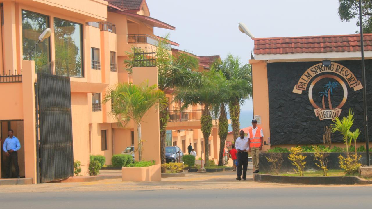 Palm Spring Resort Monrovia Exterior foto